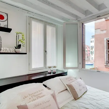 Cannaregio Canal View - Marco Polo by Wonderful Italy-2